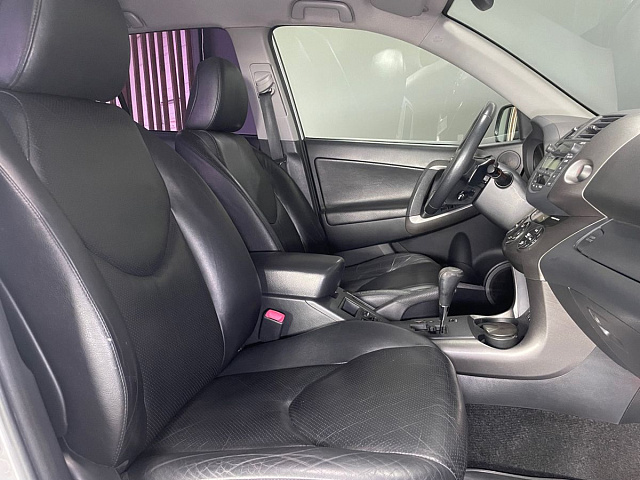Toyota RAV4 2011