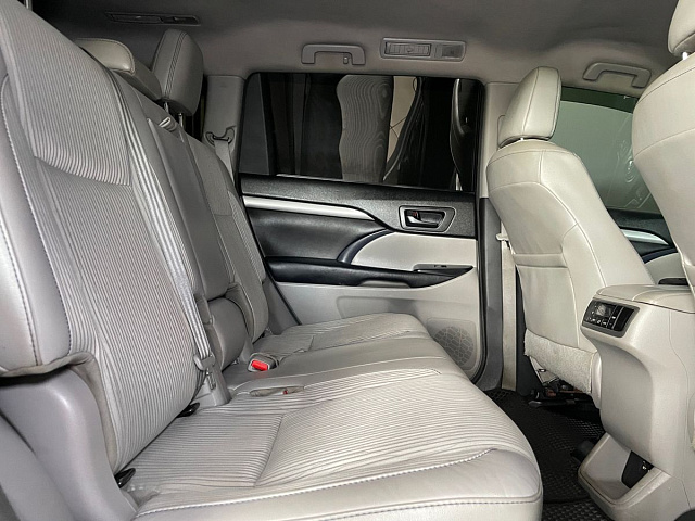 Toyota Highlander 2017