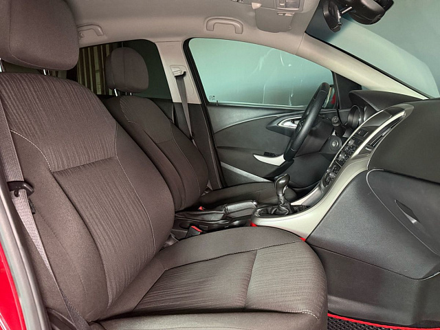 Opel Astra 2011