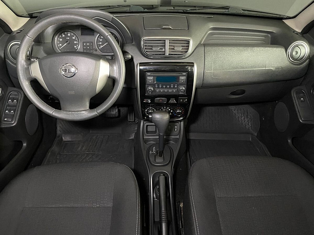 Nissan Terrano 2014
