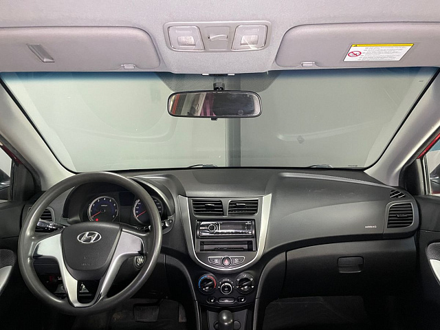 Hyundai Solaris 2013