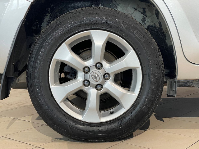 Toyota RAV4 2011