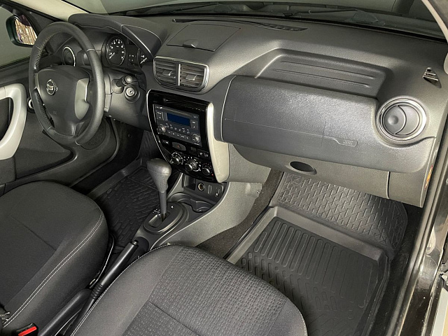 Nissan Terrano 2014