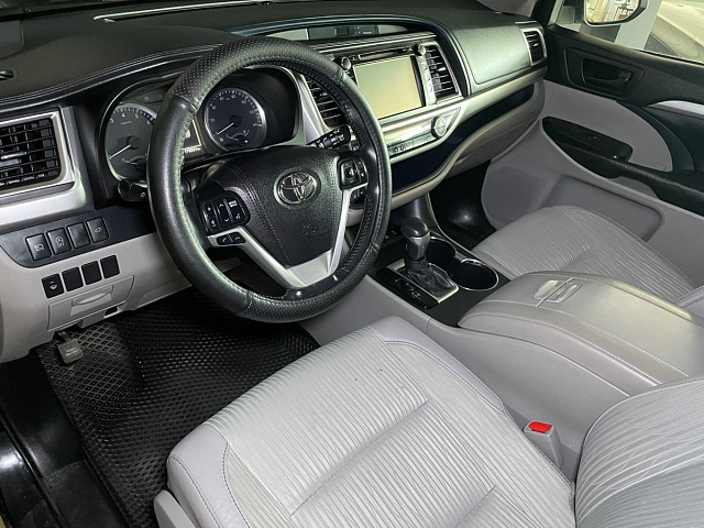 Toyota Highlander 2017