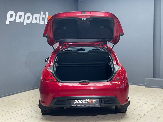 Peugeot 308 2011