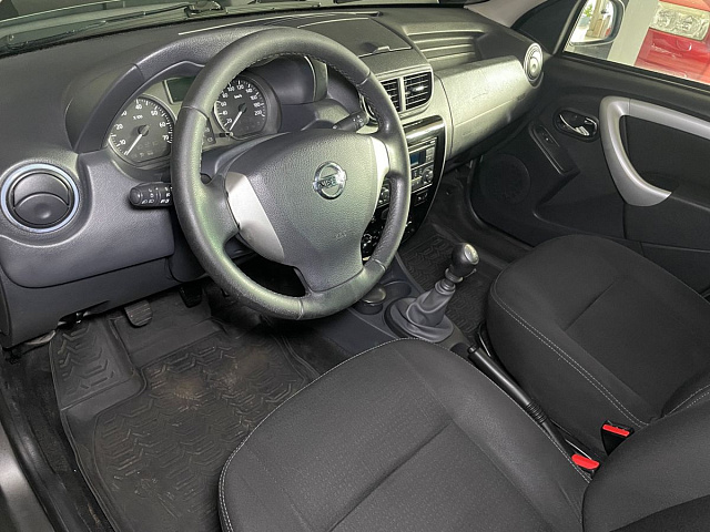 Nissan Terrano 2015