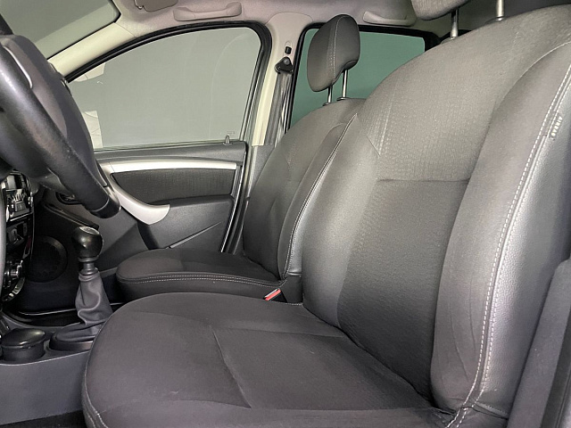Nissan Terrano 2015