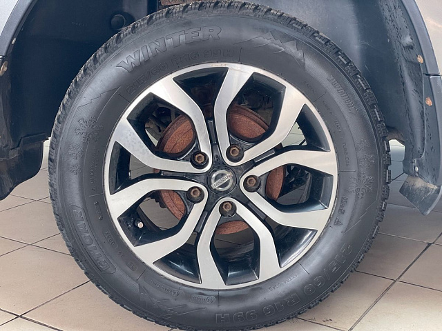 Nissan Terrano 2015
