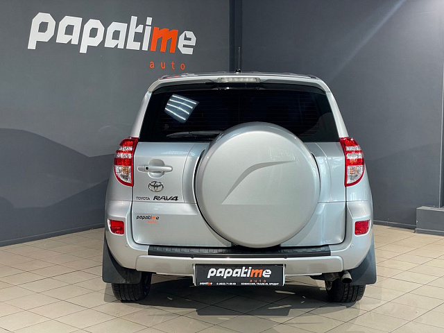 Toyota RAV4 2011