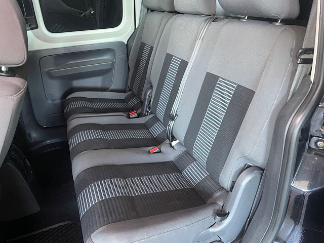 Volkswagen Caddy 2013