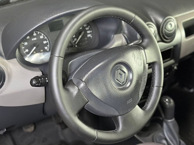 Renault Logan 2014