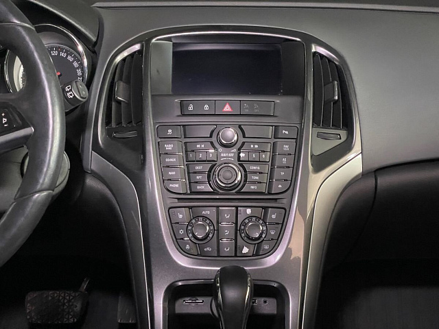 Opel Astra 2013