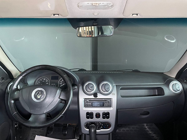Renault Logan 2013