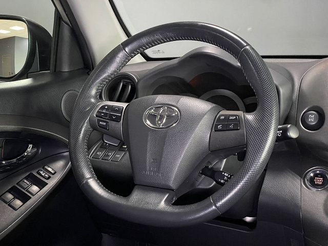 Toyota RAV4 2011