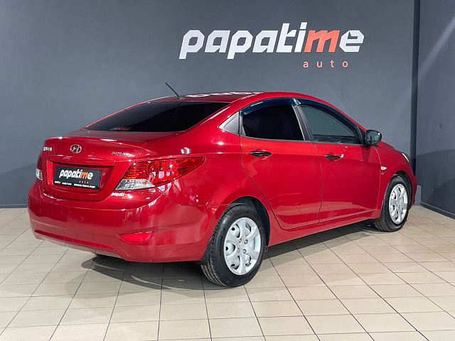 Hyundai Solaris 2013