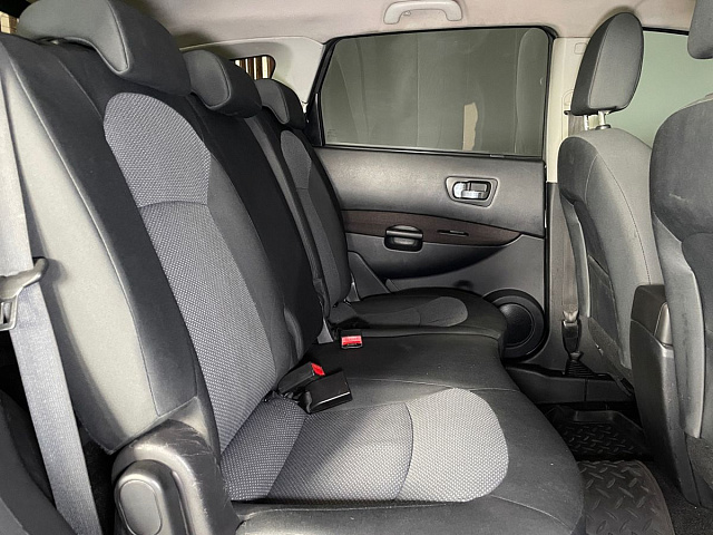 Nissan Qashqai+2 2012