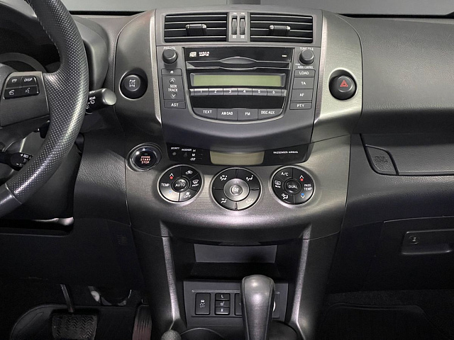 Toyota RAV4 2011