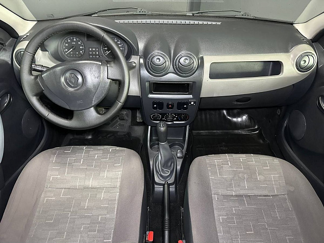 Renault Logan 2014
