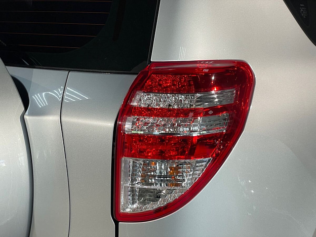 Toyota RAV4 2011