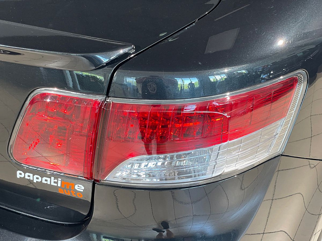 Toyota Avensis 2011