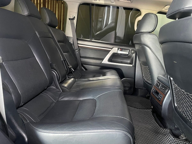 Toyota Land Cruiser 2016