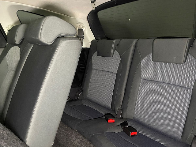Nissan Qashqai+2 2012