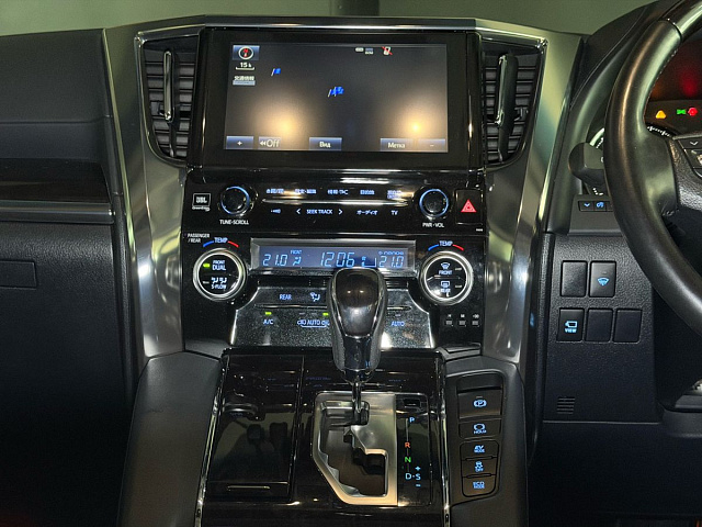 Toyota Alphard 2018