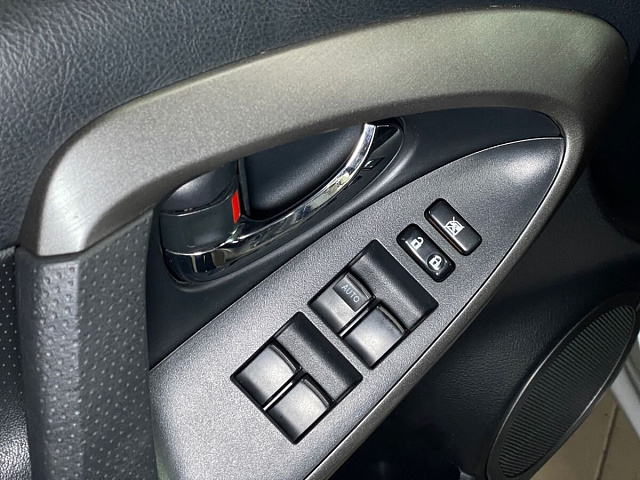 Toyota RAV4 2011
