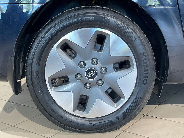 Hyundai Staria 2021