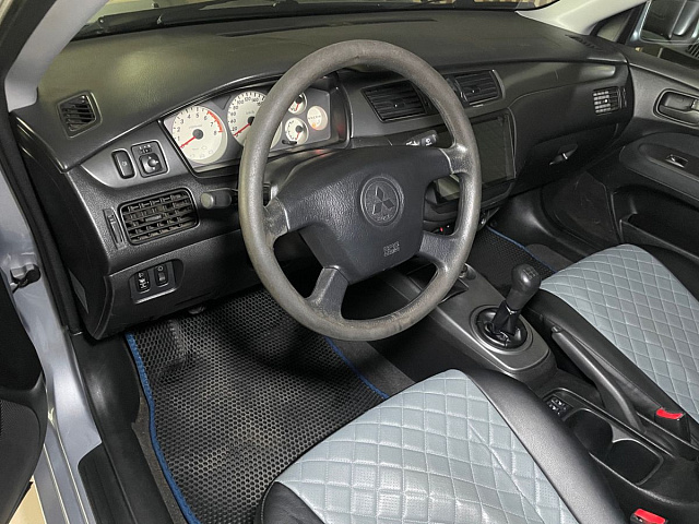 Mitsubishi Lancer 2005