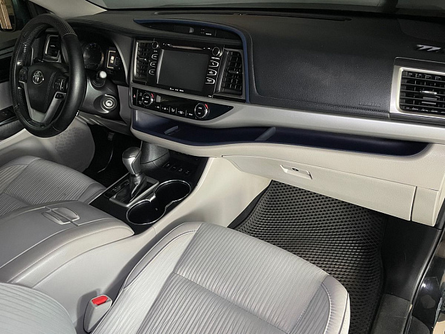 Toyota Highlander 2017
