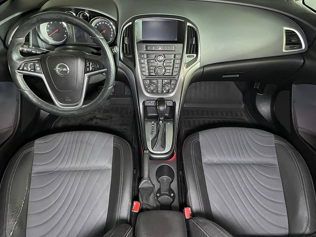 Opel Astra 2013