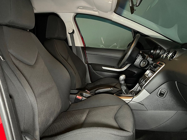 Peugeot 308 2011