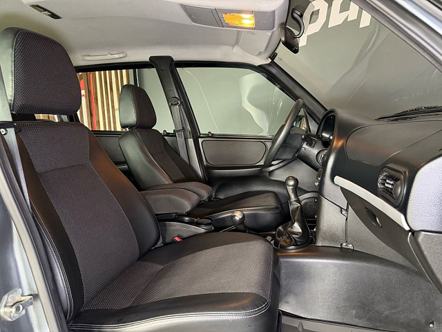 Chevrolet Niva 2013