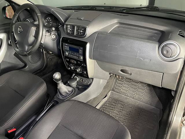 Nissan Terrano 2015