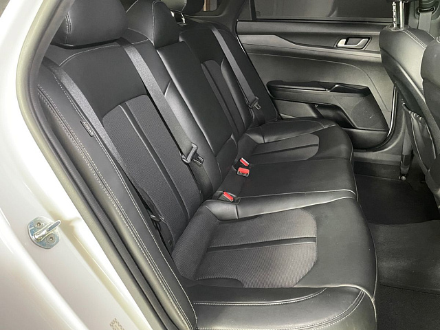 Kia K5 2021