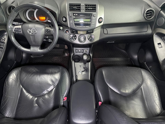 Toyota RAV4 2011