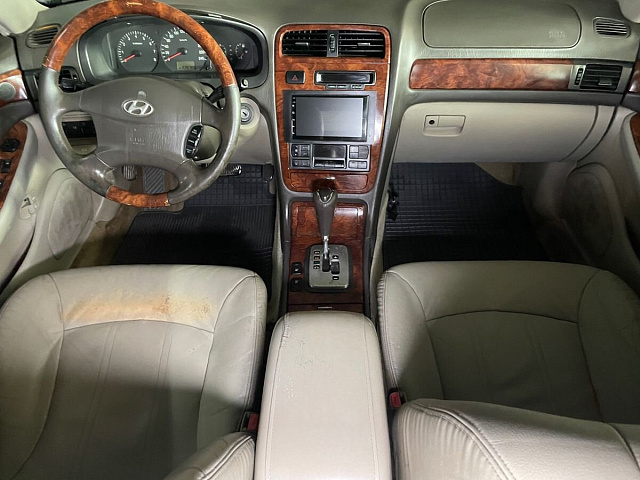 Hyundai XG 2004