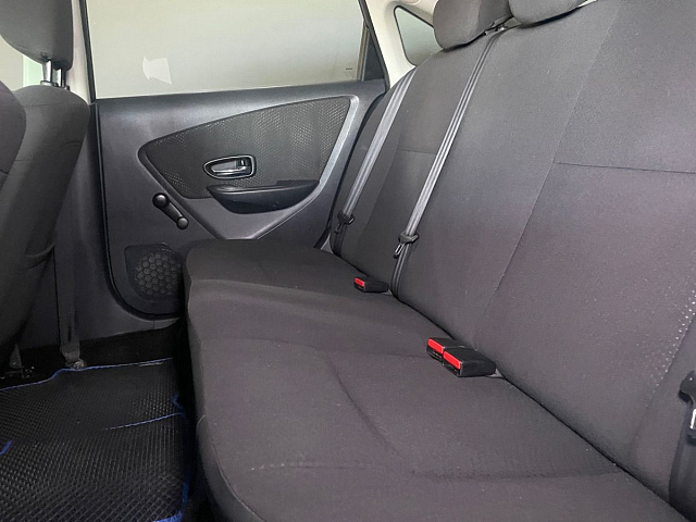 Nissan Almera 2013
