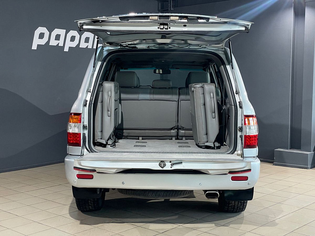 Toyota Land Cruiser 2006