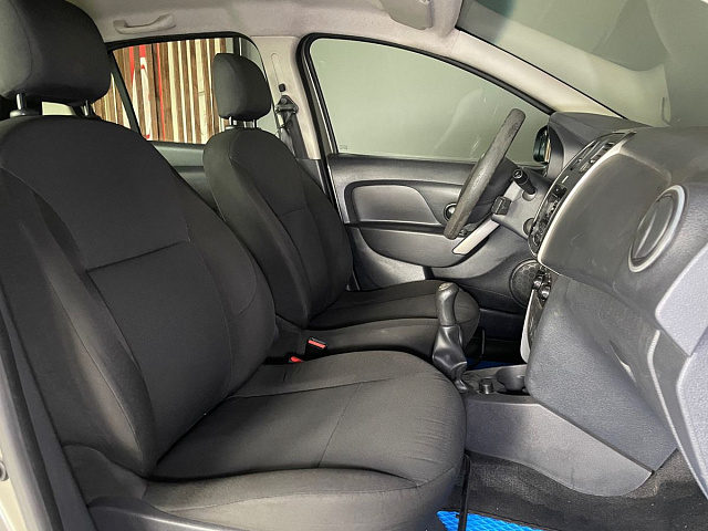 Renault Logan 2014