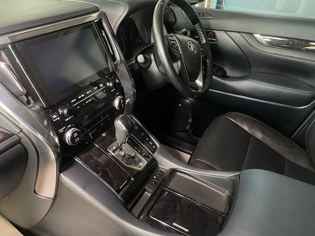 Toyota Alphard 2018